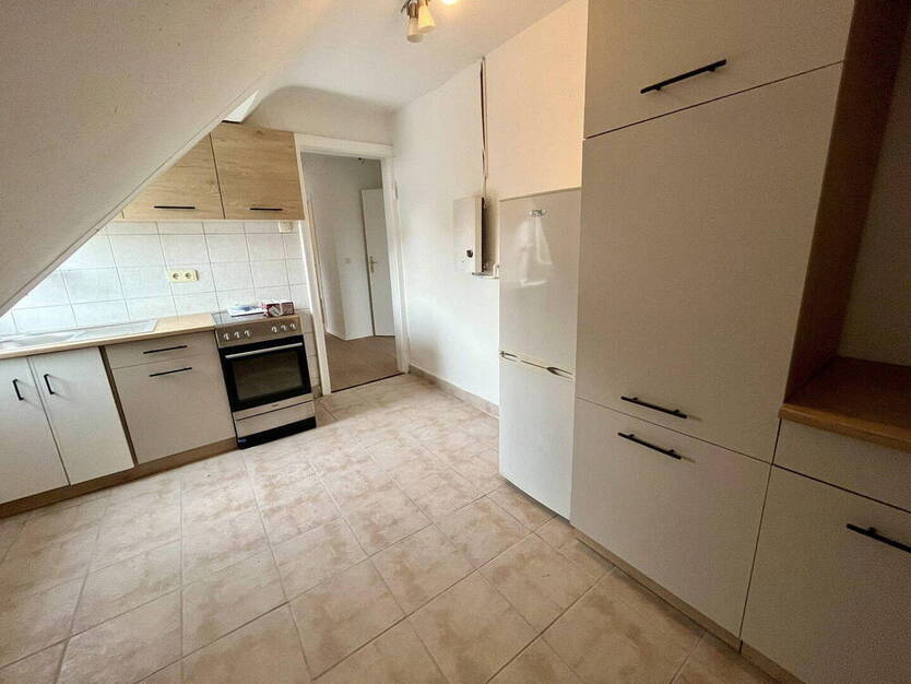 ++ Top-Lage - 2min zum Bahnhof Feuerbach - 100m² Wohnung - Ideal für 5er WG oder Familie