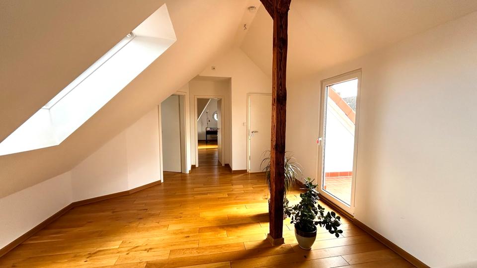Maisonettenwohnung Hildesheim Oststadt/Stadtfeld - 5 Zimmer, 173 m&sup2;, 1.400&euro; | Angebot:26237639