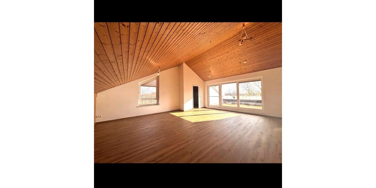 Dachgeschoßwohnung Augsburg Innenstadt - 2 Zimmer, 80 m&sup2;, 1.185&euro; | Angebot:25207636