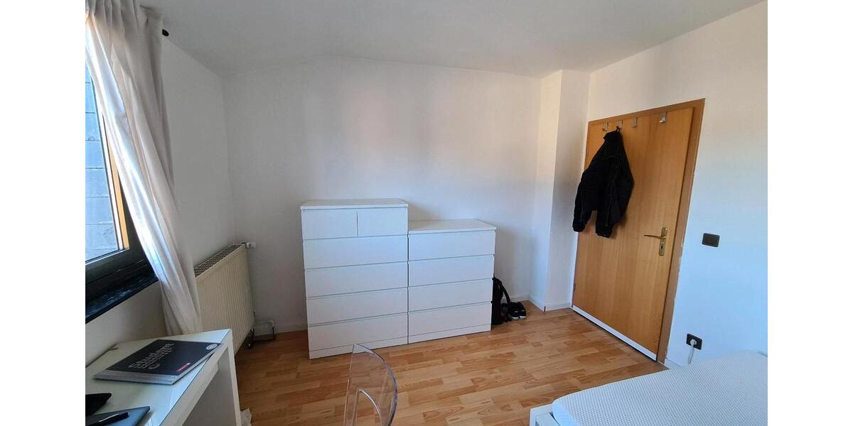 Wohnen auf Zeit Düsseldorf Stadtbezirk 6 - 1 Zimmer, 16 m&sup2;, 580&euro; | Angebot:24756956