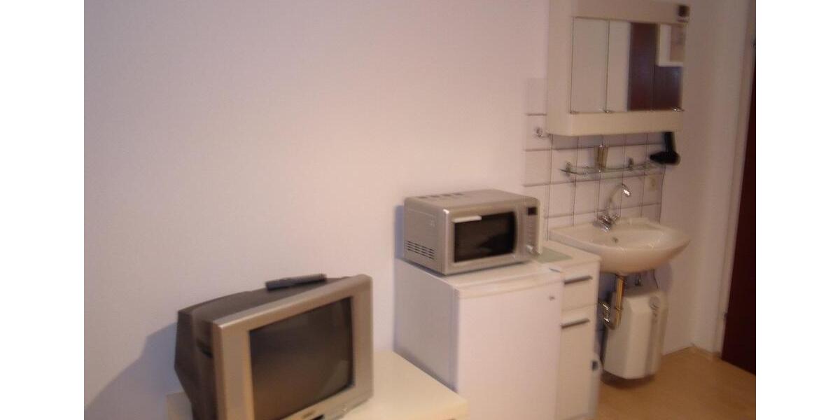 Wohnen auf Zeit Tübingen Derendingen - 1 Zimmer, 12 m&sup2;, 390&euro; | Angebot:24351276