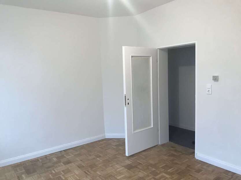 Wohnung zum Mieten in Frankfurt am Main 1.090 € 60 m²