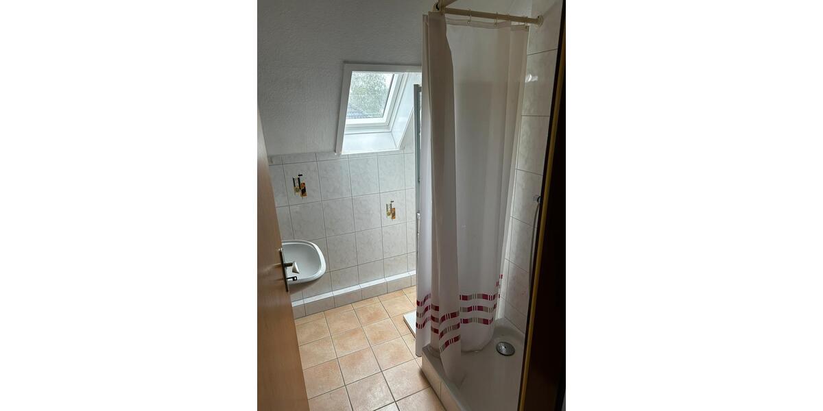 Dachgeschoßwohnung Wittmund - 3.5 Zimmer, 80 m&sup2;, 500&euro; | Angebot:26235163