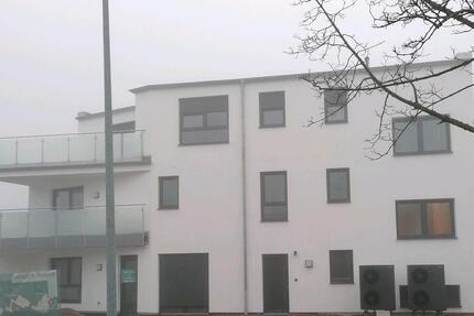 Erstbezug! Moderne, helle 3-Zi-Neub.-Whg. (71 m²) in OS-Hellern 3 zimmer