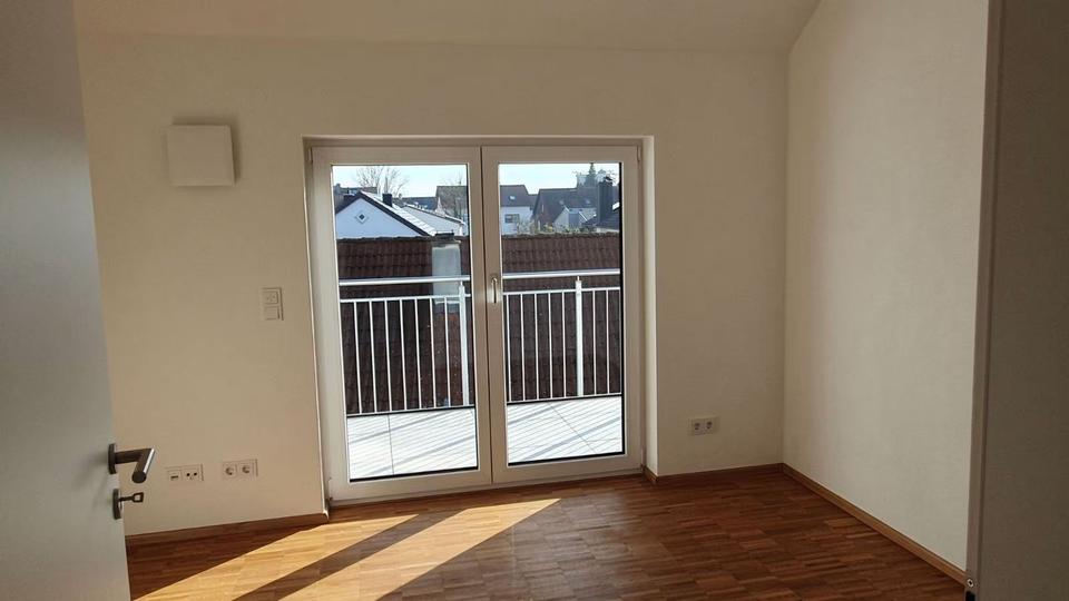 Dachgeschoßwohnung Ingolstadt Nordost - 3 Zimmer, 1.364&euro; | Angebot:23546369