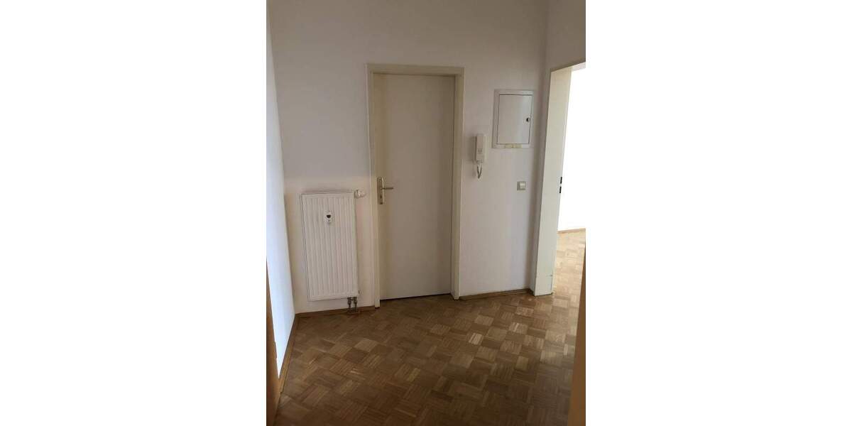 Etagenwohnung Mittweida - 2 Zimmer, 66 m&sup2;, 375&euro; | Angebot:24776864