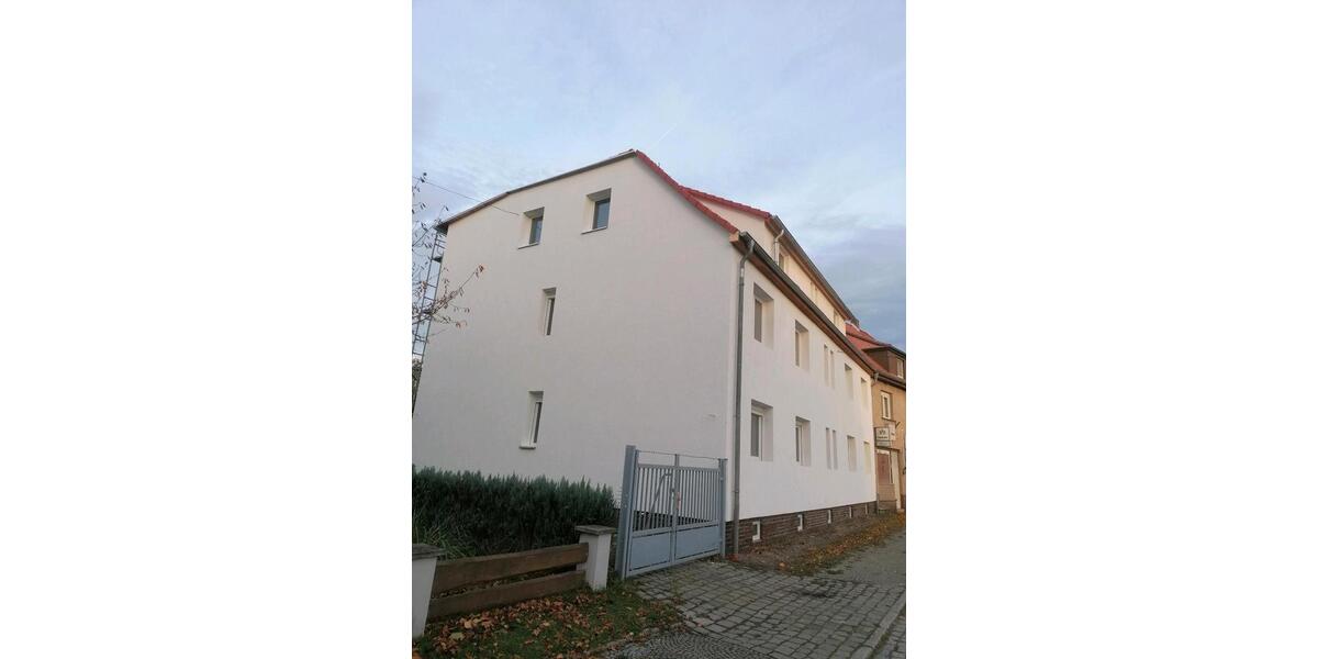 Etagenwohnung Lützen - 1 Zimmer, 76 m&sup2;, 690&euro; | Angebot:25857651