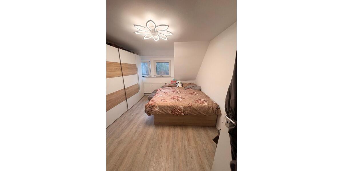 Dachgeschoßwohnung Neunkirchen - 3 Zimmer, 54 m&sup2;, 658&euro; | Angebot:26491192