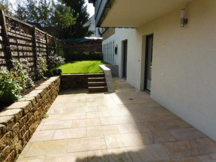 Moderne 4.Zi. Wohnung 126 m² + 50 m² Garten, mitten im Grünen 4 zimmer