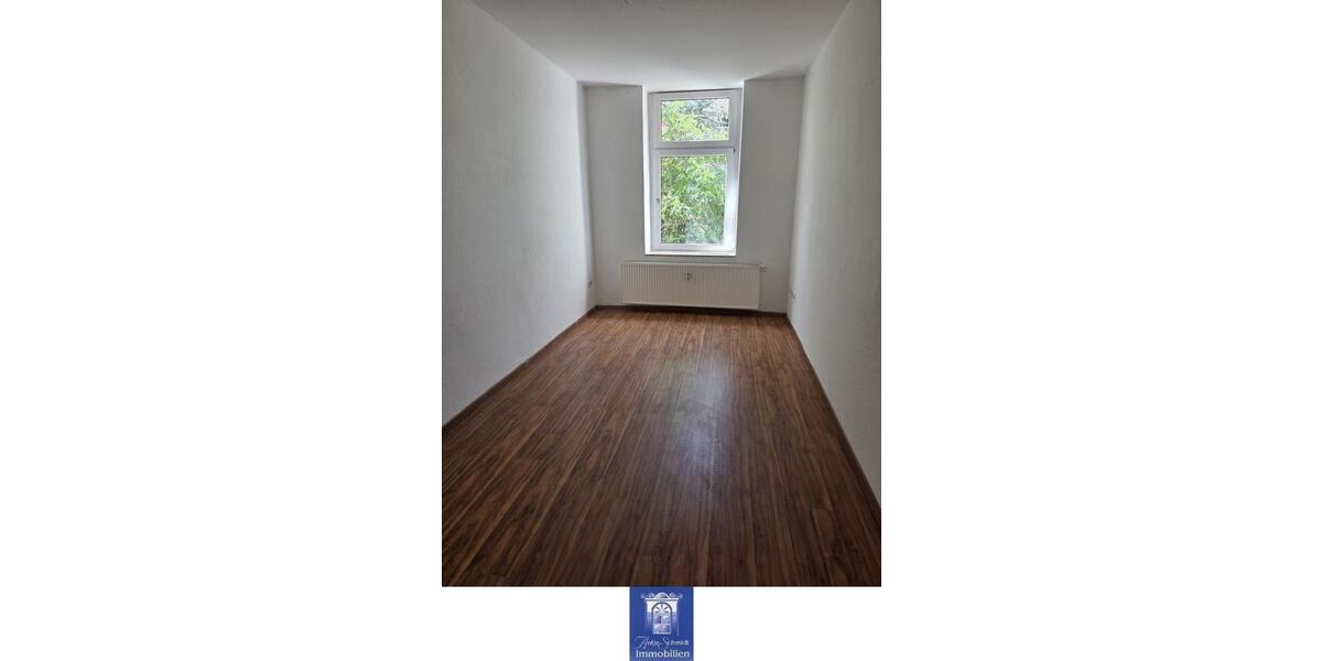 Etagenwohnung Döbeln - 3 Zimmer, 82 m&sup2;, 451&euro; | Angebot:26679943