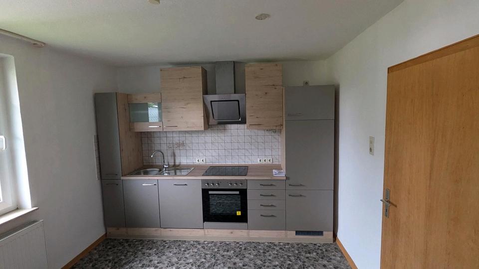 Etagenwohnung Brilon - 3 Zimmer, 100 m&sup2;, 590&euro; | Angebot:25612853
