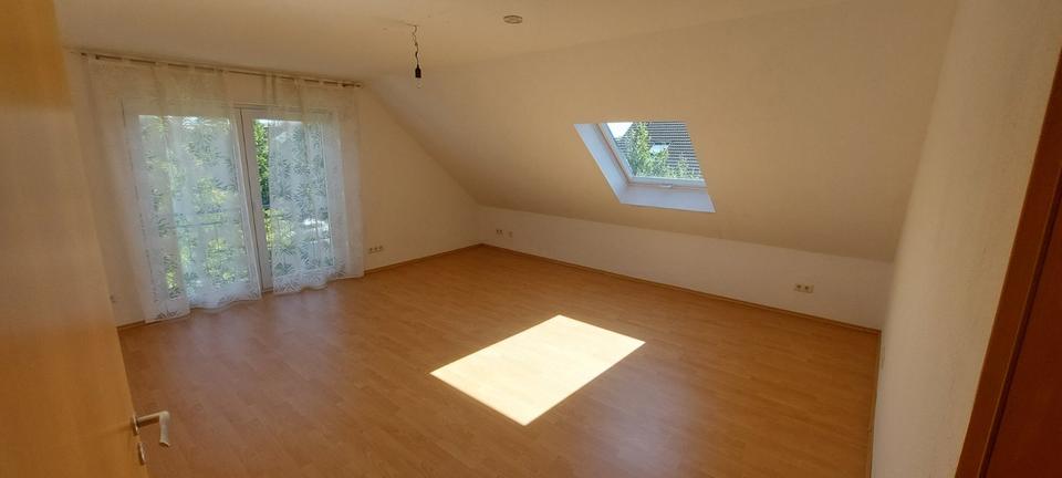 Helle Dachgeschosswohnung Zentrum Sankt Augustin 4 zimmer