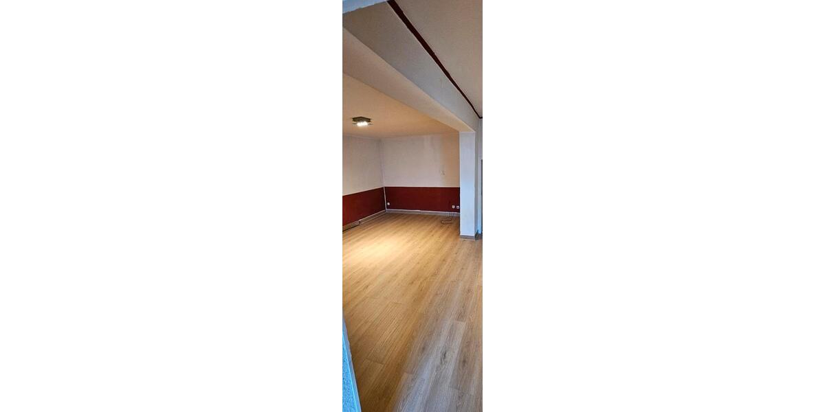 Einfamilienhaus Baesweiler - 5 Zimmer, 145 m&sup2;, 1.500&euro; | Angebot:25106787