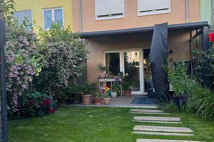 Haus zum Mieten in Rostock 3.270 € 163.87 m² 5.5 zimmer