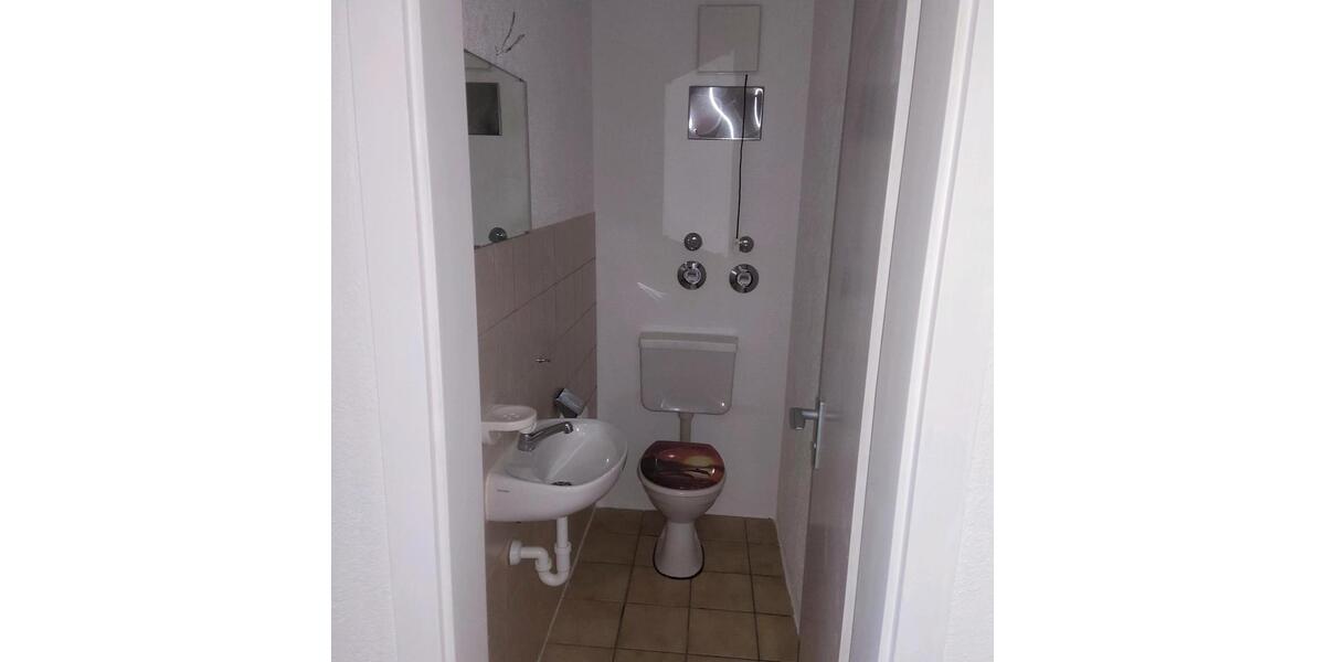 Dachgeschoßwohnung Amstetten - 1 Zimmer, 74 m&sup2;, 900&euro; | Angebot:24109256