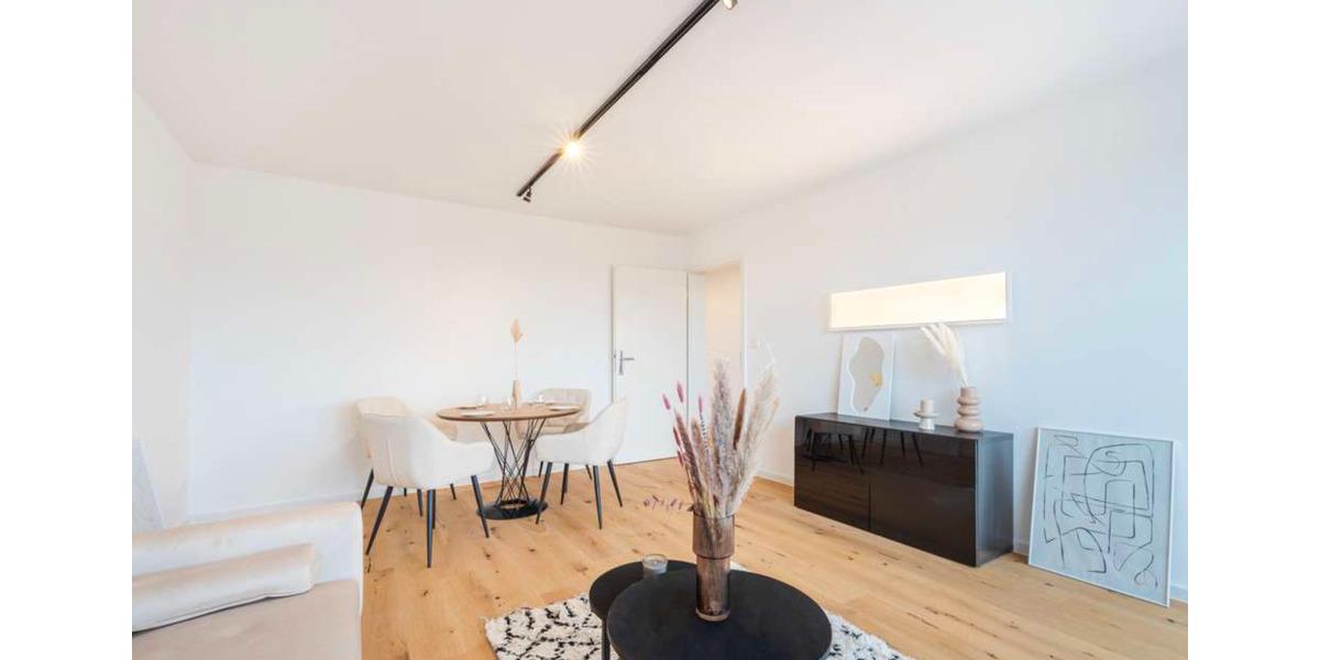 Möbliertes Penthouse im 12. Stock mit Panorama & TG 2.5 zimmer