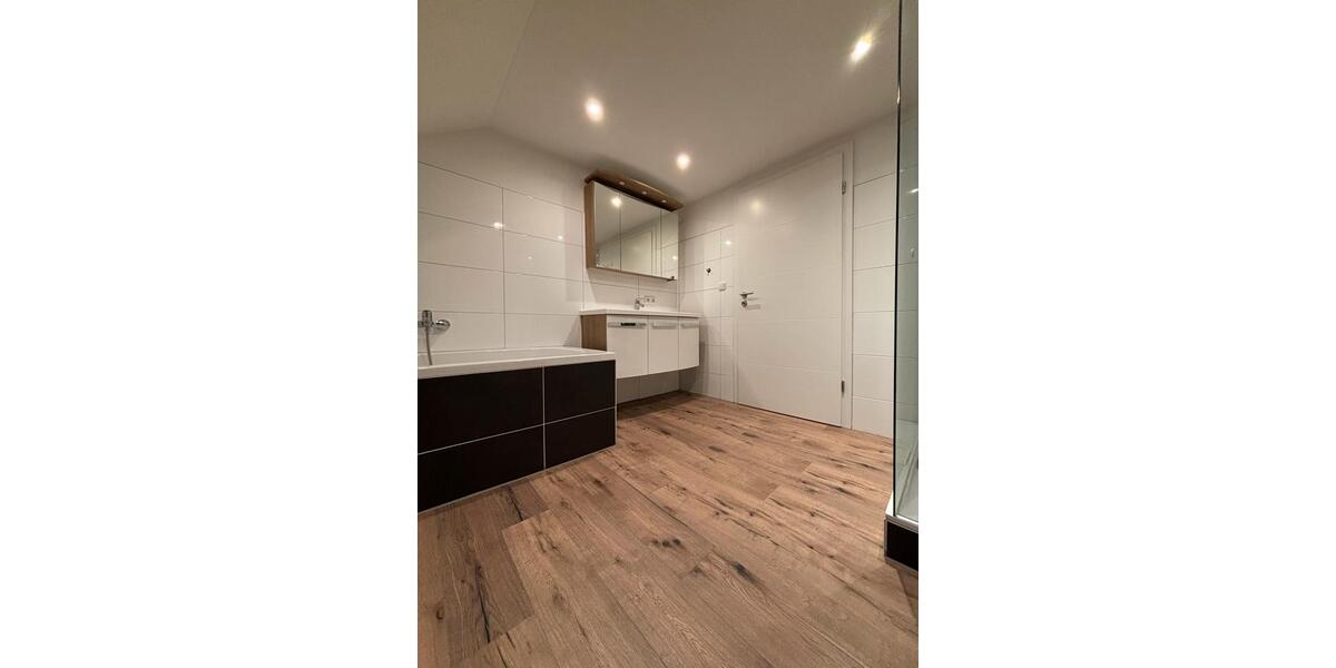 Etagenwohnung Furth im Wald - 4 Zimmer, 110 m&sup2;, 600&euro; | Angebot:26624067