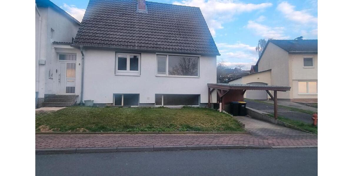 Einfamilienhaus Bad Hersfeld - 4 Zimmer, 160 m&sup2;, 1.500&euro; | Angebot:25868009
