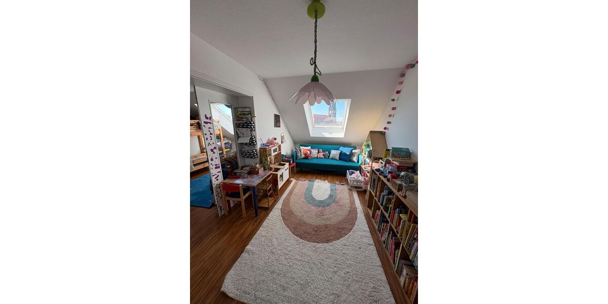Dachgeschoßwohnung Dresden Neustadt - 4.5 Zimmer, 160 m&sup2;, 2.890&euro; | Angebot:26491974