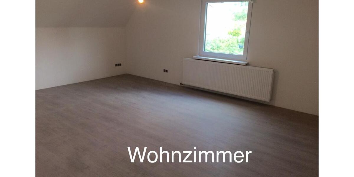Dachgeschoßwohnung Holzminden - 2.5 Zimmer, 73 m&sup2;, 400&euro; | Angebot:26387254