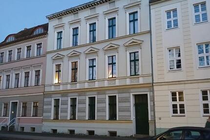 Wohnung Frankfurt (Oder) - 4 Zimmer, 102 m&sup2;, 915&euro; | Angebot:25272738