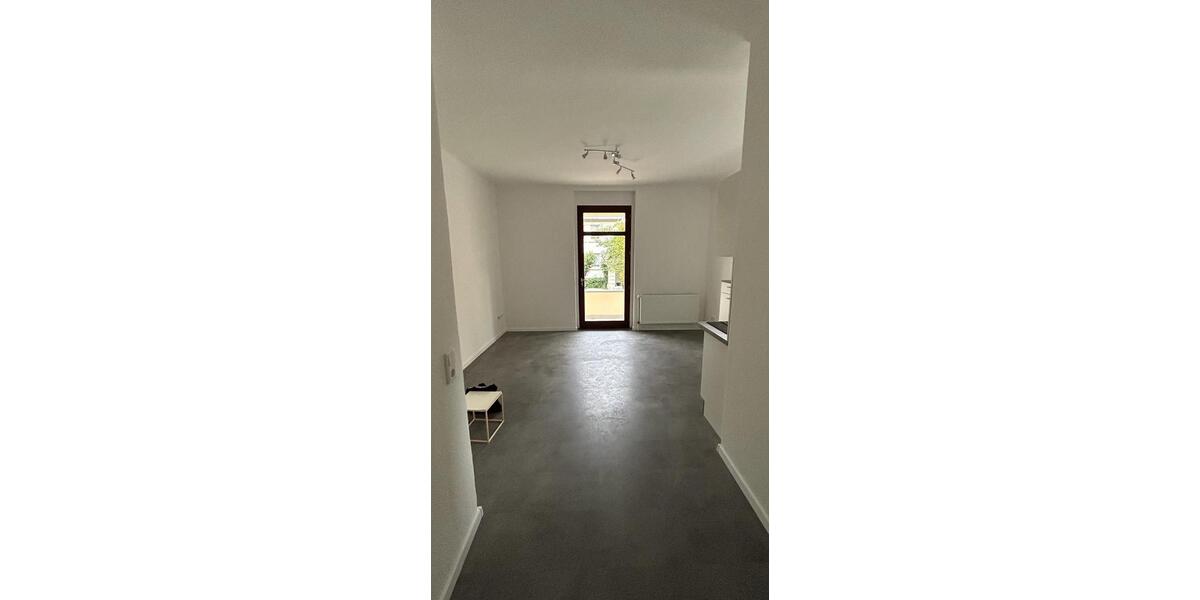 Renovierte Wohnung 1ZKB, EBK, Terrasse, EG, 25 qm, Detmold Innen 1 zimmer