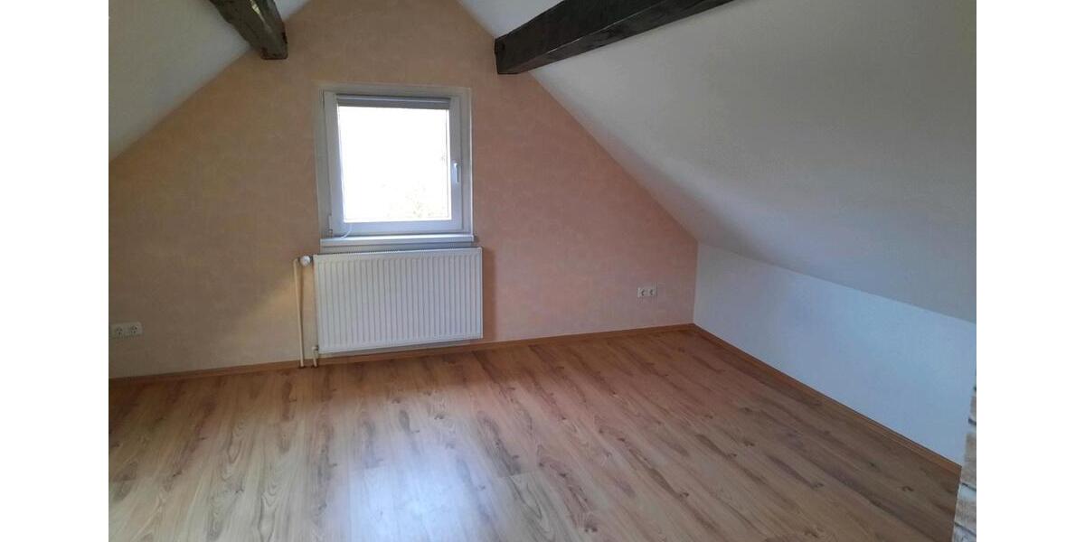 Etagenwohnung Edemissen - 1 Zimmer, 65 m&sup2;, 700&euro; | Angebot:26639390