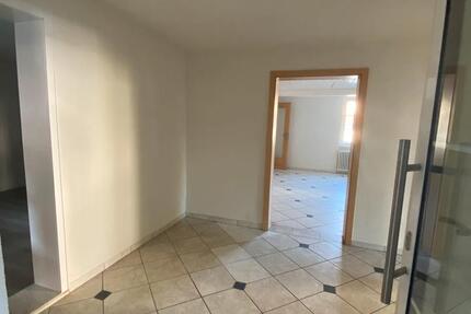 Wohnung Mahlberg - 3 Zimmer, 82 m&sup2;, 900&euro; | Angebot:26415083