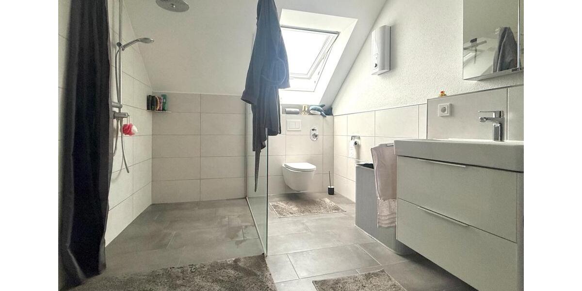 Dachgeschoßwohnung Wilnsdorf - 2 Zimmer, 85 m&sup2;, 925&euro; | Angebot:24981070