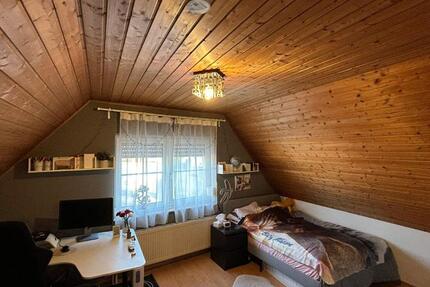 Wohnung Bad Camberg - 3 Zimmer, 100 m&sup2;, 910&euro; | Angebot:25655280