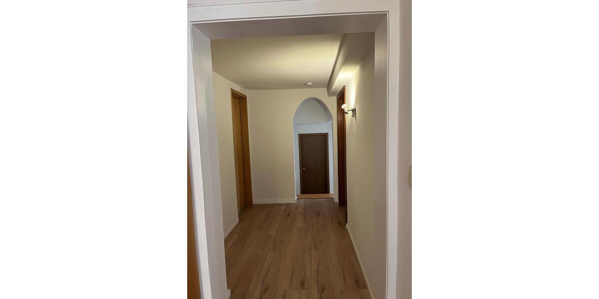 Dachgeschoßwohnung Homberg (Efze) - 5 Zimmer, 95 m&sup2;, 550&euro; | Angebot:23807374