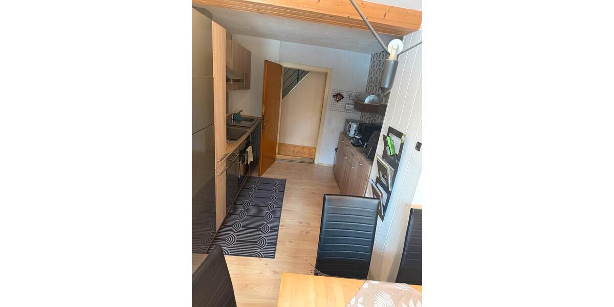 Einfamilienhaus Hiltpoltstein - 5 Zimmer, 130 m&sup2;, 650&euro; | Angebot:24815187