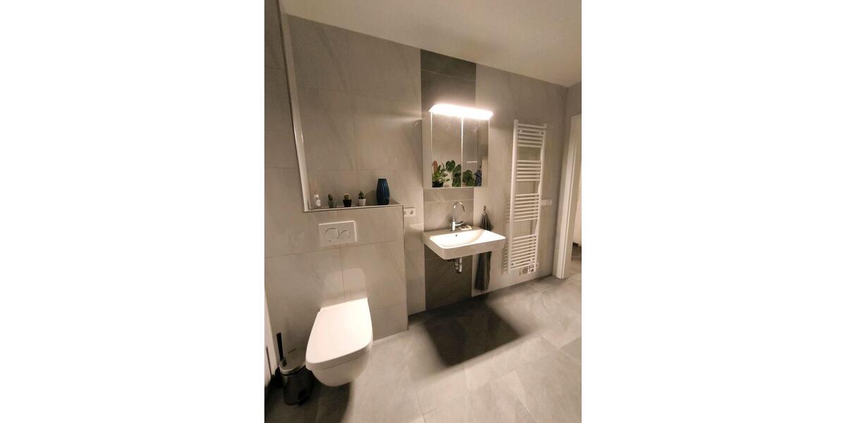 Schöne 2 Zimmer Wohnung mit Dachterrasse und Keller 2 zimmer