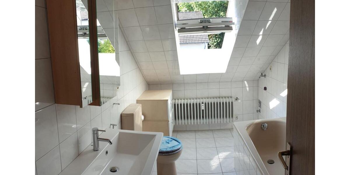 Dachgeschoßwohnung Vlotho - 2 Zimmer, 57 m&sup2;, 450&euro; | Angebot:26403748