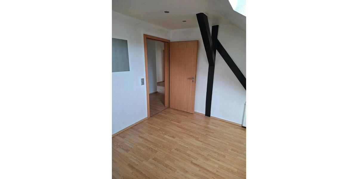Dachgeschoßwohnung Aschaffenburg Österreicher Kolonie - 4 Zimmer, 71 m&sup2;, 960&euro; | Angebot:26698828