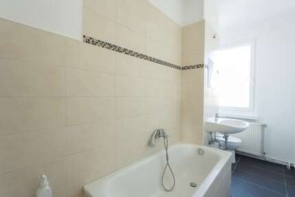 Wohnung Burg - 3 Zimmer, 58 m&sup2;, 377&euro; | Angebot:26099519