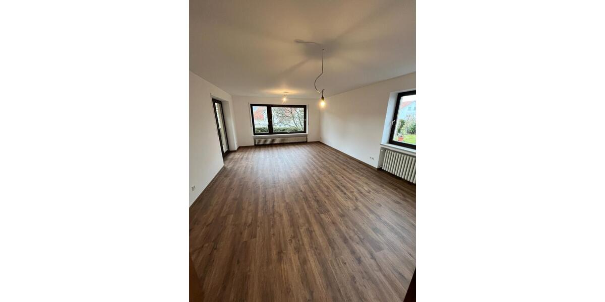 Erdgeschoßwohnung Bad Kissingen - 4.5 Zimmer, 120 m&sup2;, 1.350&euro; | Angebot:25637740