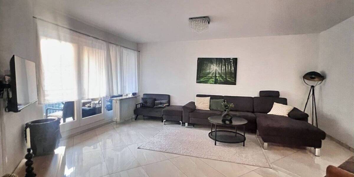 Etagenwohnung Baden-Baden Innenstadt - 2 Zimmer, 75 m&sup2;, 900&euro; | Angebot:26826283