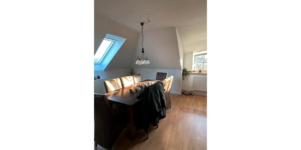 Dachgeschoßwohnung Aukrug - 2.5 Zimmer, 72 m&sup2;, 1.000&euro; | Angebot:23803338