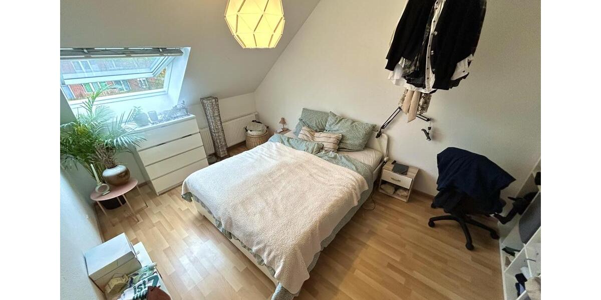 Dachgeschoßwohnung Gröningen - 2 Zimmer, 70 m&sup2;, 452&euro; | Angebot:25648290