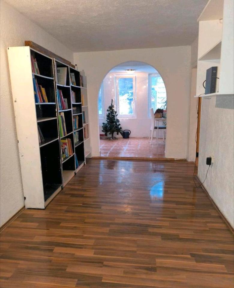 WG-Zimmer ab sofort frei – 375 € warm!
