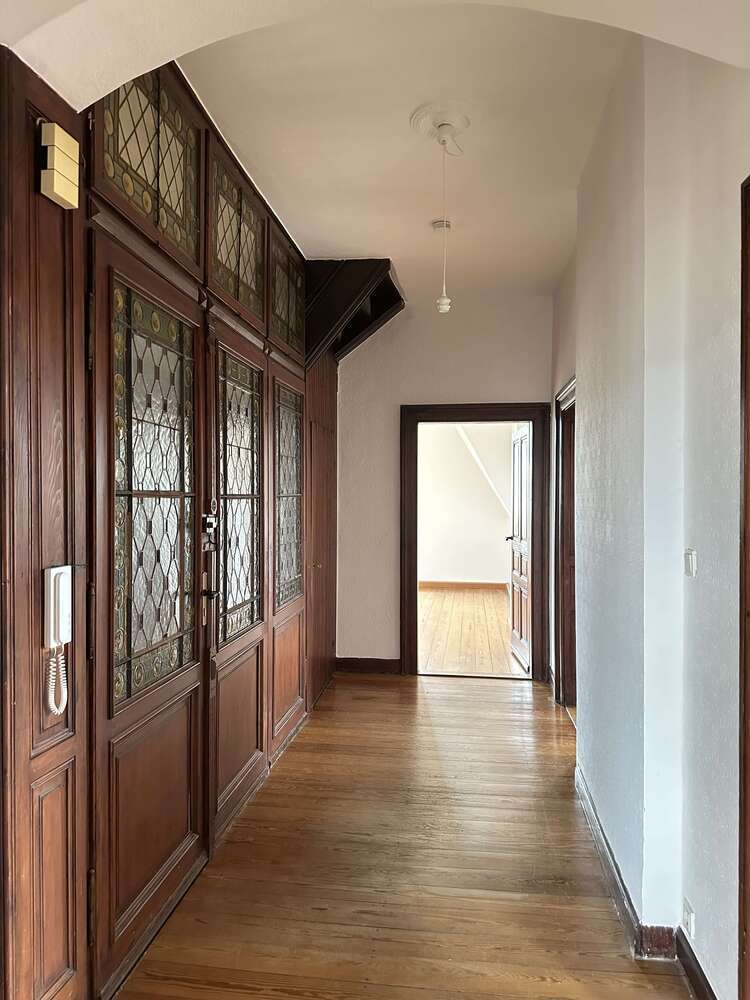 Wohnung zum Mieten in Wiesbaden 1.250 € 105 m²