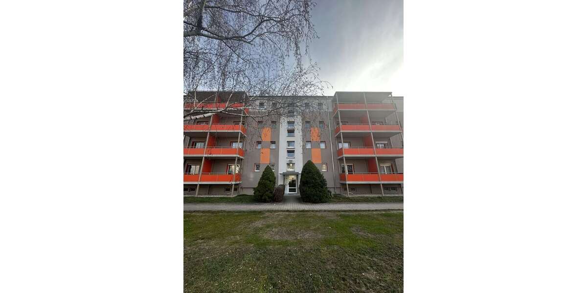 Etagenwohnung Weißenfels - 2 Zimmer, 51 m&sup2;, 306&euro; | Angebot:27219016