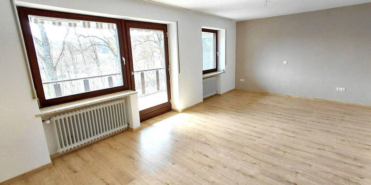 Etagenwohnung Essenbach - Mirskofen Mirskofen - 4 Zimmer, 107 m&sup2;, 1.150&euro; | Angebot:26218207