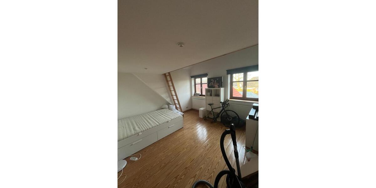 Etagenwohnung Heide - 1 Zimmer, 18 m&sup2;, 580&euro; | Angebot:25330237