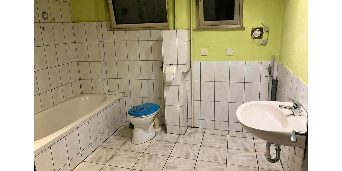 Etagenwohnung Lampertheim - 2 Zimmer, 82 m&sup2;, 850&euro; | Angebot:26429884