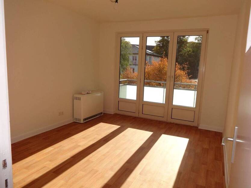 HH-Horn, 2 Zimmer Wohnung mit Balkon !Bitte unsere Fragen beachten!