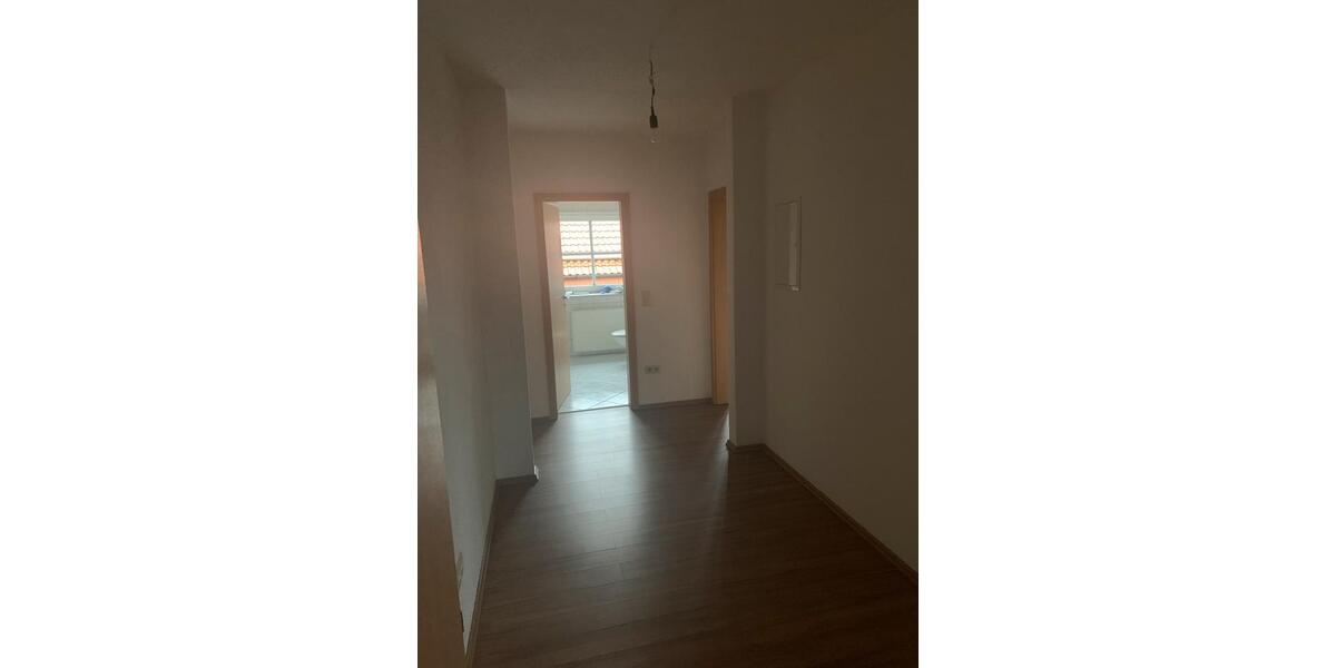 Dachgeschoßwohnung Altenbeken - 3 Zimmer, 750&euro; | Angebot:22288477