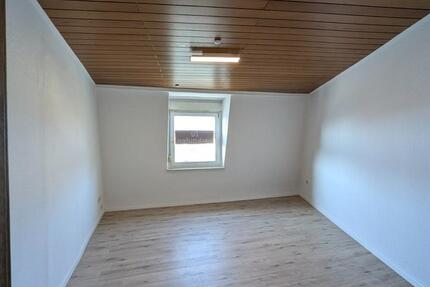 Wohnung Hof Christiansreuth - 3 Zimmer, 85 m&sup2;, 595&euro; | Angebot:25395578