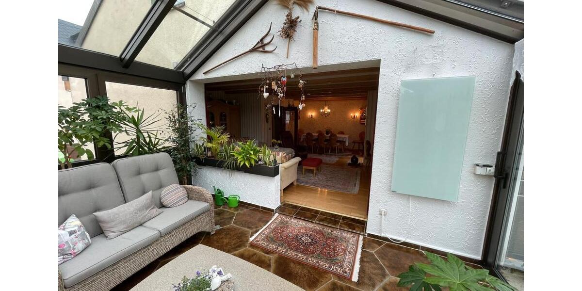 Erdgeschoßwohnung Selbitz - 3 Zimmer, 141 m&sup2;, 690&euro; | Angebot:26040544